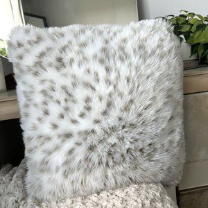 Jennifer Lopez Faux Fur throw Pillow